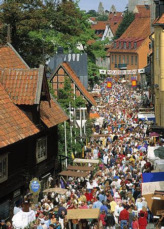 DECK THE HOLIDAY'S: MEDIEVEL WEEK FROM GOTLAND, SWEDEN!