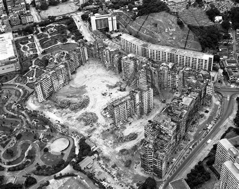 Demolition of the Kowloon Walled City (1993-94) : r/HongKong