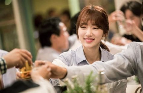 Park Shin Hye Beams In New Behind-The-Scenes Stills From “Doctors” | Soompi