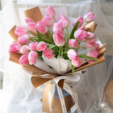 Pink tulips bouquet | Flower arrangements, Tulip bouquet, Wedding ...