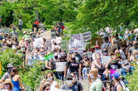 Huge Turnout for Student-Led Protest March in F.C. - Falls Church News ...