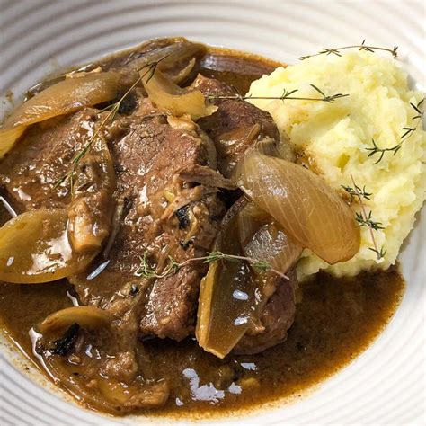 Braised Steak and Onions - Kj's Food Journal