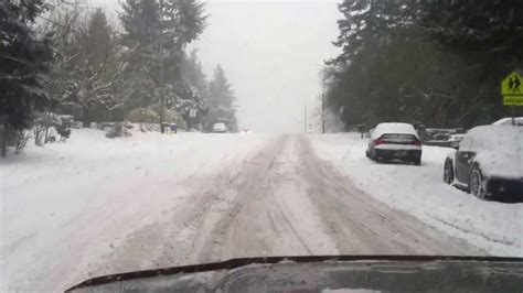 Portland, Oregon snow storm 2/7/14 - YouTube