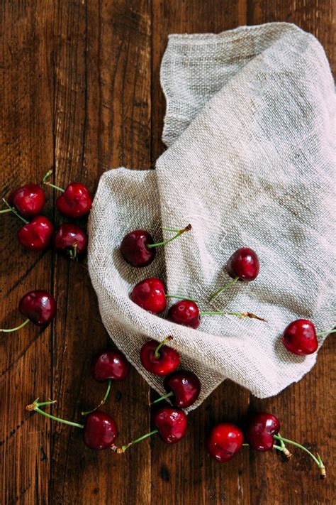 No-Bake Graham Cracker Crust for Chocolate Mascarpone Cherry Pie ...