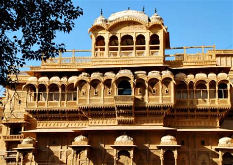 Jaisalmer haveli 1 India travel adventure blog - Jaisalmer Fort ...