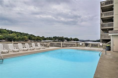 Osage Beach Waterfront Condo w/ Amenities! | Evolve