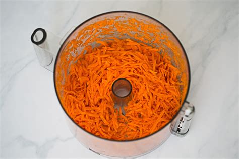 How To Shred Carrots In Food Processor? | Sight Kitchen