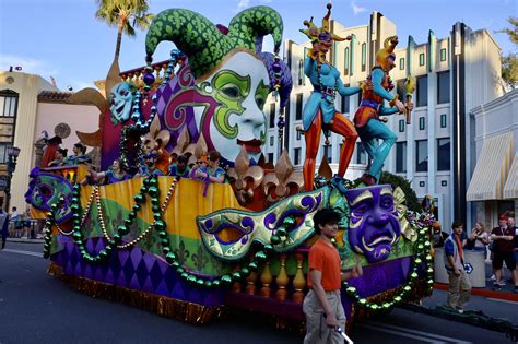 Photos: Universal Orlando Mardi Gras Parade - Unofficial Universal