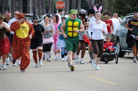 6 last-minute funny Halloween costumes for runners - Canadian Running ...