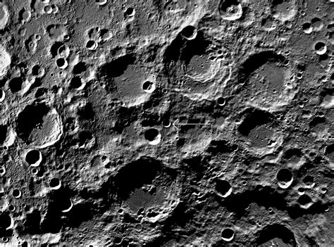 India's Chandrayaan-2 sees boulders and craters on the Moon | LaptrinhX