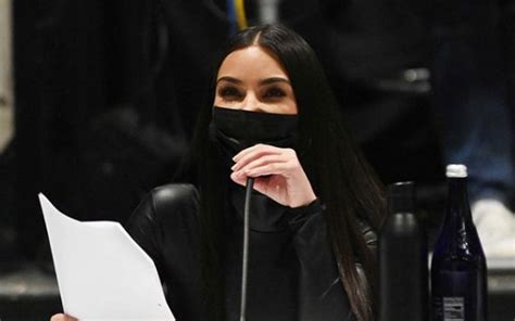 Kim Kardashian Looking Confident During First SNL Table Read