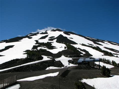 Mount Bachelor | The Mount Bachelor Ski Resort during summer… | Flickr