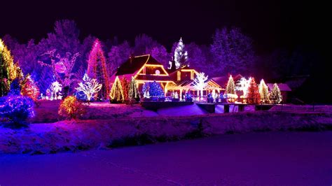 Christmas Lights Snow Wallpapers - Top Free Christmas Lights Snow ...