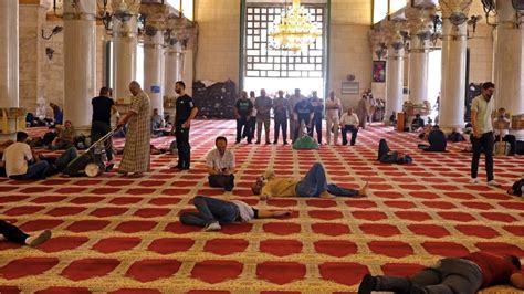 Al AQSA Mosque inside view || Zuhar Adhan in Aqsa Masjid || Masjid Aqsa ...