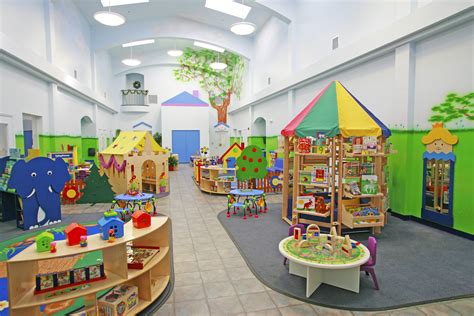 Daycare Center Early Childhood - Creative World School