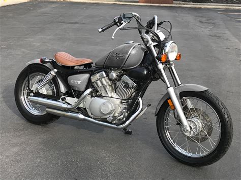 YAMAHA V-STAR 250 (Virago) - Blue Collar Bobbers