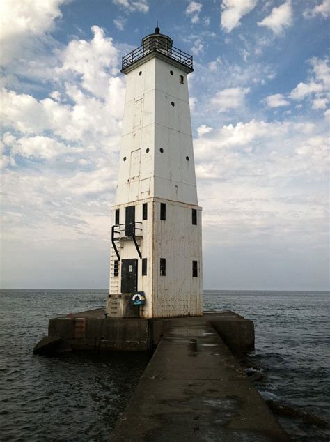 Lake michigan lighthouses, Lighthouse pictures, Beautiful lighthouse