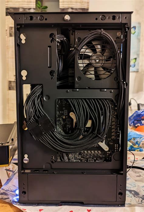 Hyte revolt 3 build : r/sffpc