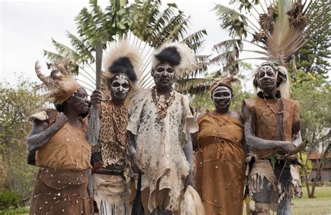 Kikuyu Tribe of Kenya Facts - Language, Women, People & Houses