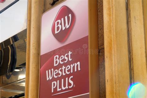 Best Western Plus Hotel Sign Editorial Stock Image - Image of chain ...