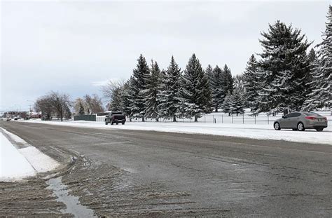 Crews working to remove snow on city streets in Idaho Falls - East ...