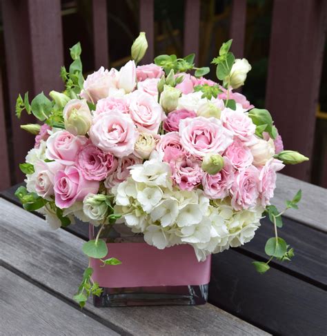 30+ Pink And White Flower Arrangements