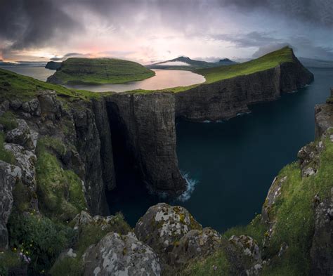 Lake Sorvagsvatn, Faroe Islands [OC] [1800x1494] : r/EarthPorn