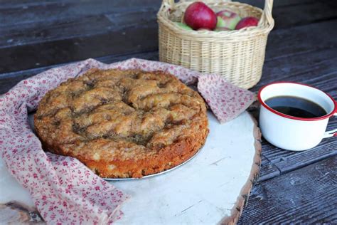 The Easiest Apple Streusel Coffee Cake Recipe - Homespun Seasonal Living