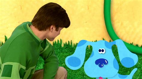 Watch Blue's Clues Season 4 Episode 22: Blue's Clues - Joe Gets a Clue ...