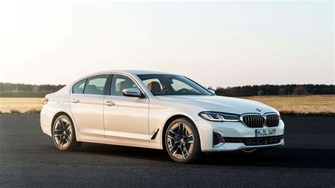 Updated 2021 BMW 5-Series luxury sedan pushes deeper into tech-heavy ...