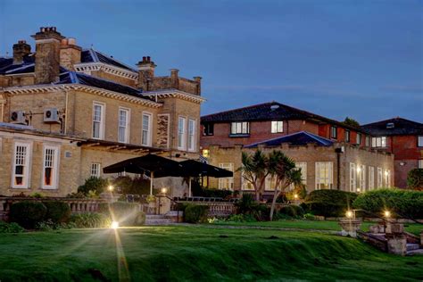 NEWS & OFFERS – Chilworth Manor Hotel