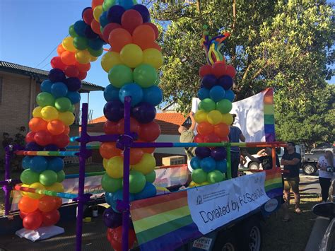 Pride Parade Float Arch | DIY Balloon Arch