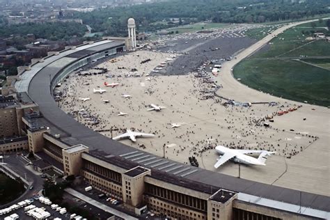 Berlin Tempelhof Airport - Wikiwand