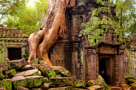 8 of the Most Awe-Inspiring Ancient Ruins of the World