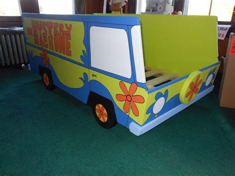 Twin Size Toddler Bed, "Scooby Doo Themed" | Scooby doo decorations ...