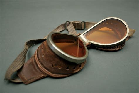 Vintage Aviator Tinted Flying Goggles