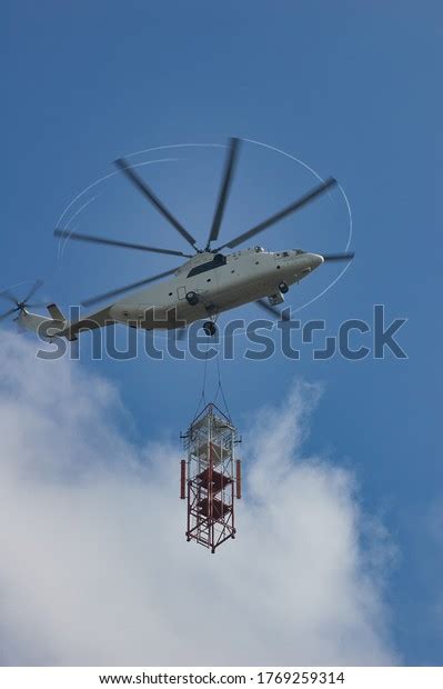 16,948 Helicopter Construction Images, Stock Photos & Vectors ...