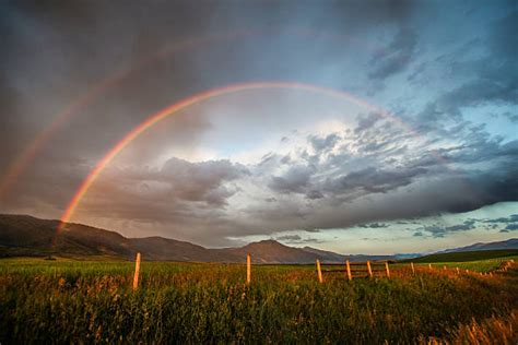 Pelangi Ganda Foto Foto Foto Stok, Potret & Gambar Bebas Royalti - iStock