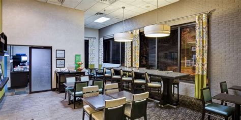 Hampton Inn Norfolk Naval Base (Norfolk, VA): What to Know BEFORE You ...