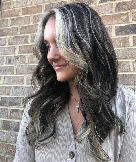 White Highlights: 21 Hair Color Ideas That Are Insta Worthy