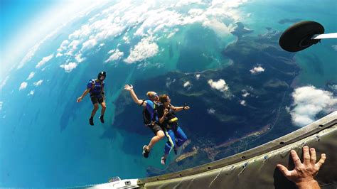 Skydive Airlie Beach | 15,000 ft Tandem Skydiving | Travello