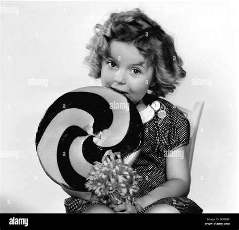 SHIRLEY TEMPLE BRIGHT EYES (1934 Stock Photo - Alamy