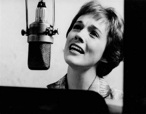 Julie Andrews singing in 1970 | Celebrating 80 years of Dame Julie ...