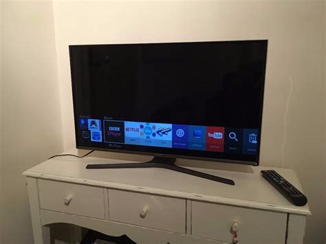 Samsung Smart TV 32 inch J5600 Flat Full HD Smart LED TV | in Chapel ...