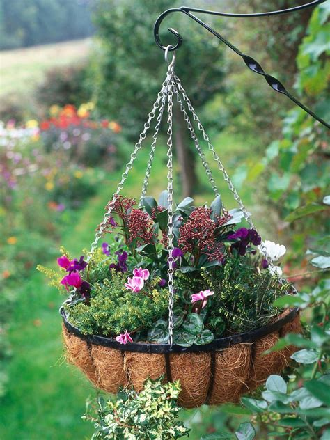 45 Best Outdoor Hanging Planter Ideas and Designs for 2021