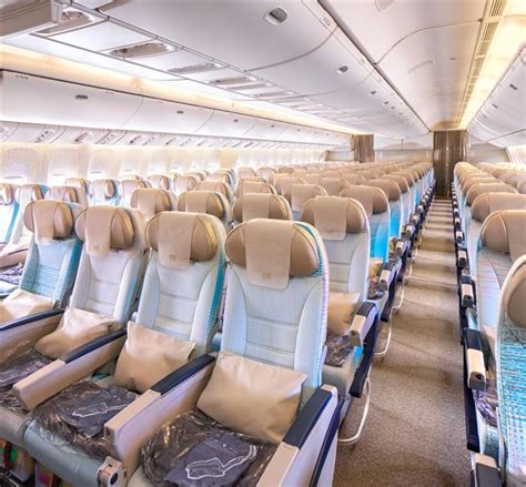 Emirates unveils more spacious Business Class seats on Boeing 777 ...