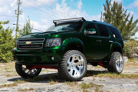 Lifted Chevy Taho Rides on Forgiatos, Looks Fresh in Green - autoevolution