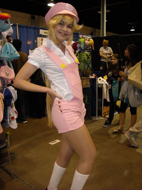 Super Mario Bros Peach Version Cosplay by Lionofdemise on deviantART ...