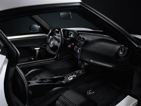 Alfa Romeo 4C Launch Edition Interior - Car Body Design