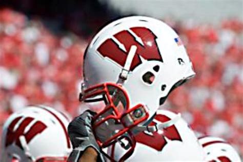 Wisconsin Badgers Football Tickets | Buy or Sell Wisconsin Badgers ...